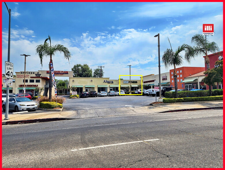 17018-17056 Devonshire St, Northridge, CA en alquiler - Foto del edificio - Imagen 2 de 11