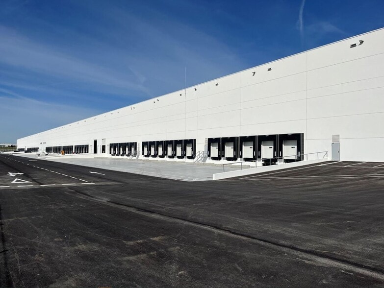 Avenida de los Alcotanes, 49, Pinto, Madrid en alquiler - Foto del edificio - Imagen 1 de 3