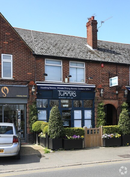 3 Station Rd, Slough en venta - Foto principal - Imagen 1 de 2