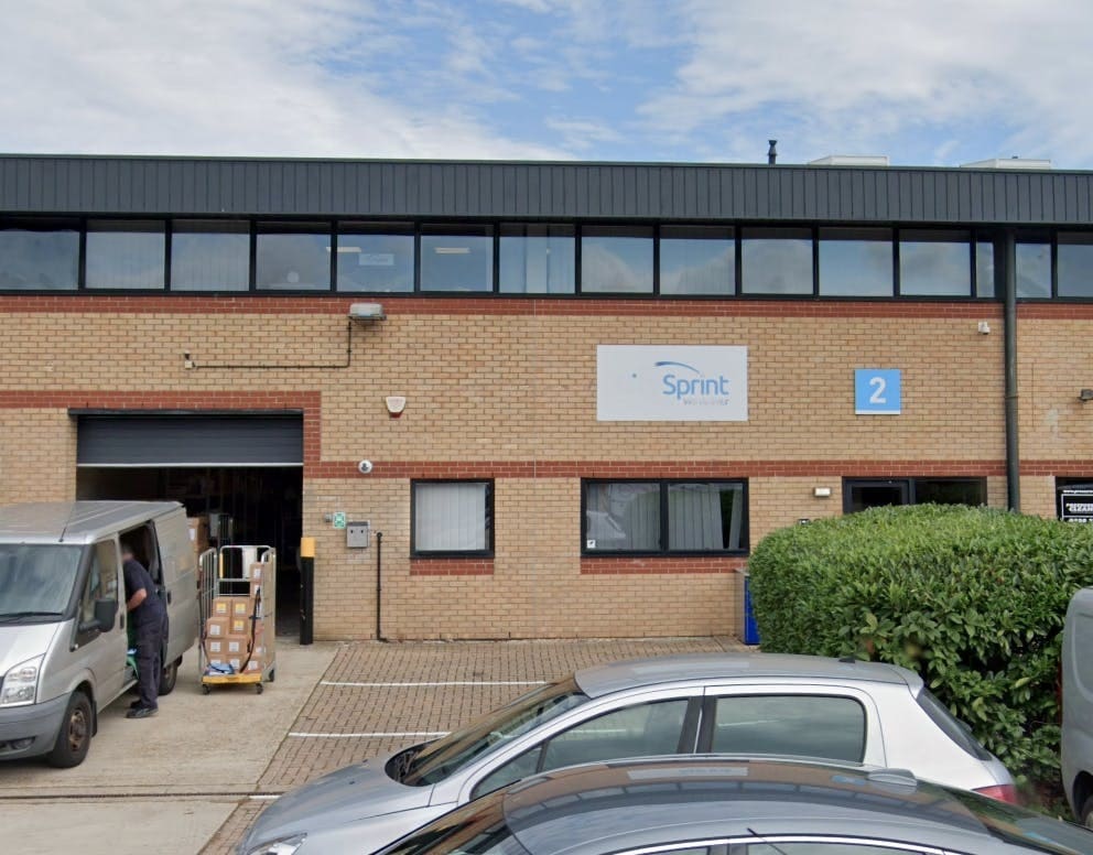 Newton Rd, Crawley en alquiler Foto del edificio- Imagen 1 de 4