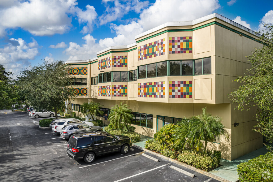 4577 N Nob Hill Rd, Sunrise, FL en alquiler - Foto del edificio - Imagen 3 de 18