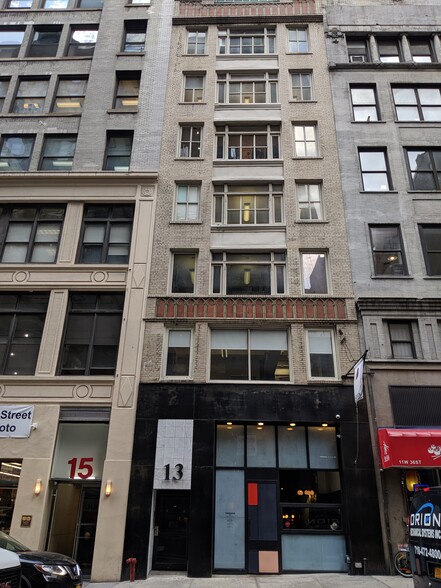 13 W 36th St, New York, NY en alquiler - Foto del edificio - Imagen 3 de 7