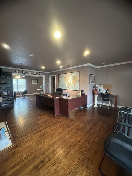 117 E Park Row Dr, Arlington, TX en alquiler - Foto del interior - Imagen 3 de 14