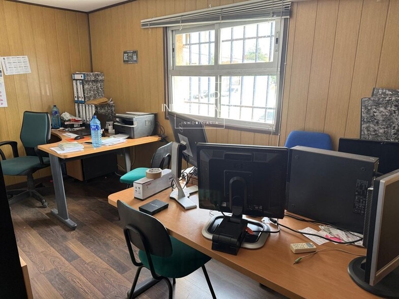 Nave en Velilla de San Antonio, Madrid en venta - Foto del edificio - Imagen 2 de 8