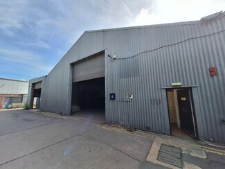 Más detalles de Bristol Road, Gloucester - Nave en alquiler