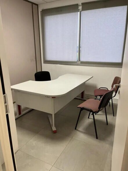 1 Chemin De Thil, Saint-Maurice-de-Beynost en alquiler - Foto del interior - Imagen 3 de 5