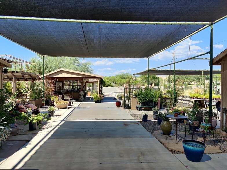 5335 E Dixileta Dr, Cave Creek, AZ en venta - Foto del edificio - Imagen 3 de 30