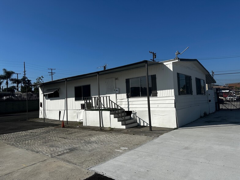 570 S Cypress St, La Habra, CA en alquiler - Foto del edificio - Imagen 3 de 5