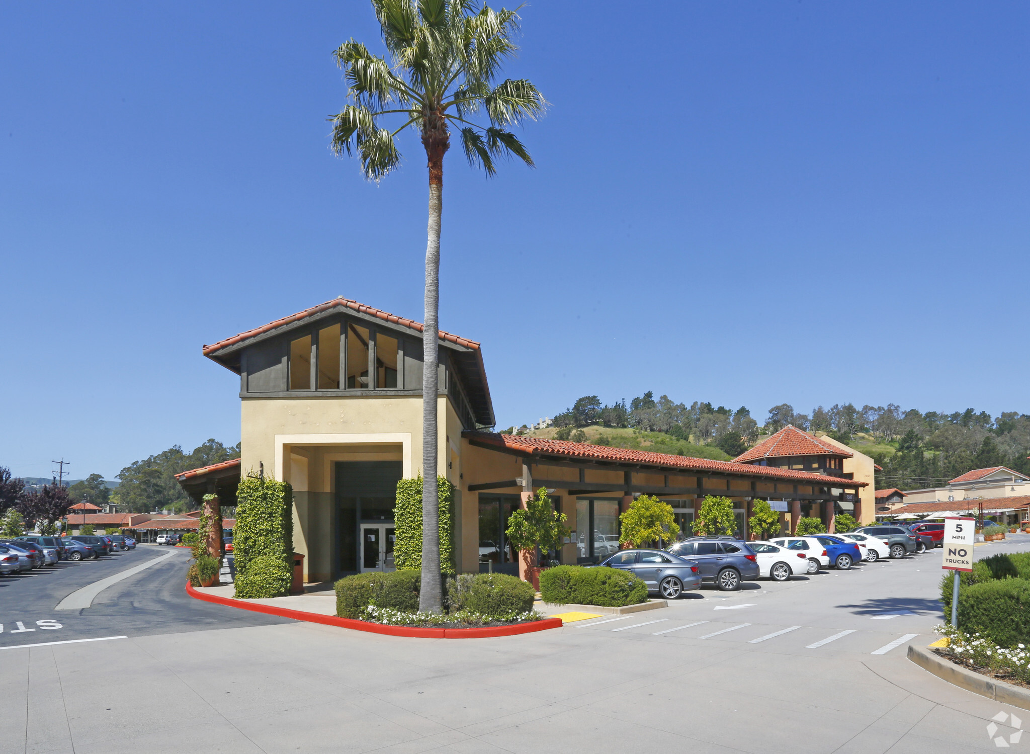 800-805 Redwood Hwy Frontage Rd, Mill Valley, CA en alquiler Foto principal- Imagen 1 de 7