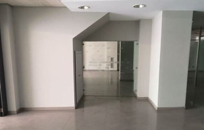 Más detalles de Carrer del Ingeniero Balaguer, 8, Carlet - Local en venta