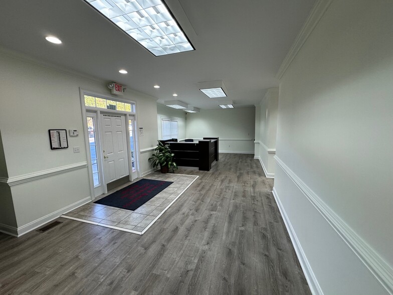 140 Bridges Rd, Mauldin, SC en alquiler - Lobby - Imagen 2 de 8