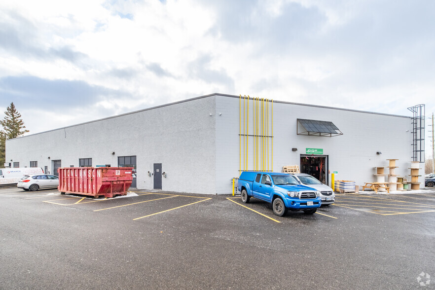 36 Antares Dr, Ottawa, ON en alquiler - Foto del edificio - Imagen 3 de 3