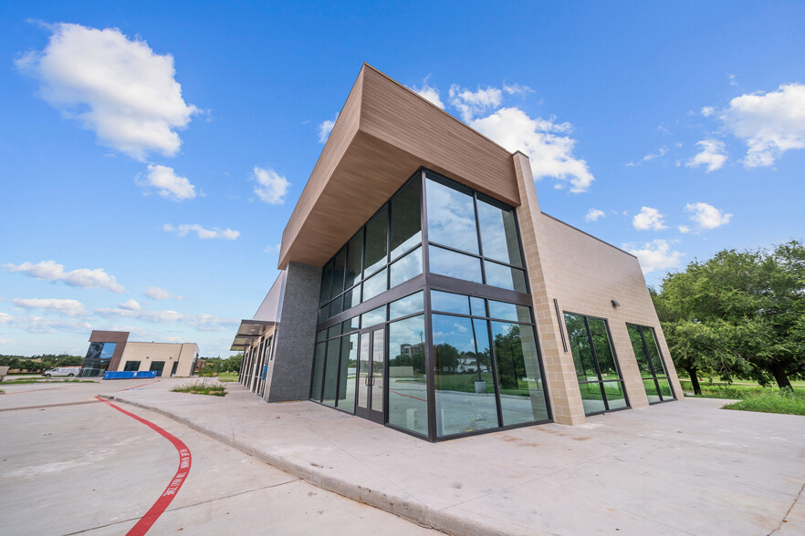 7507 Branford Pl, Sugar Land, TX en venta - Foto del edificio - Imagen 2 de 19