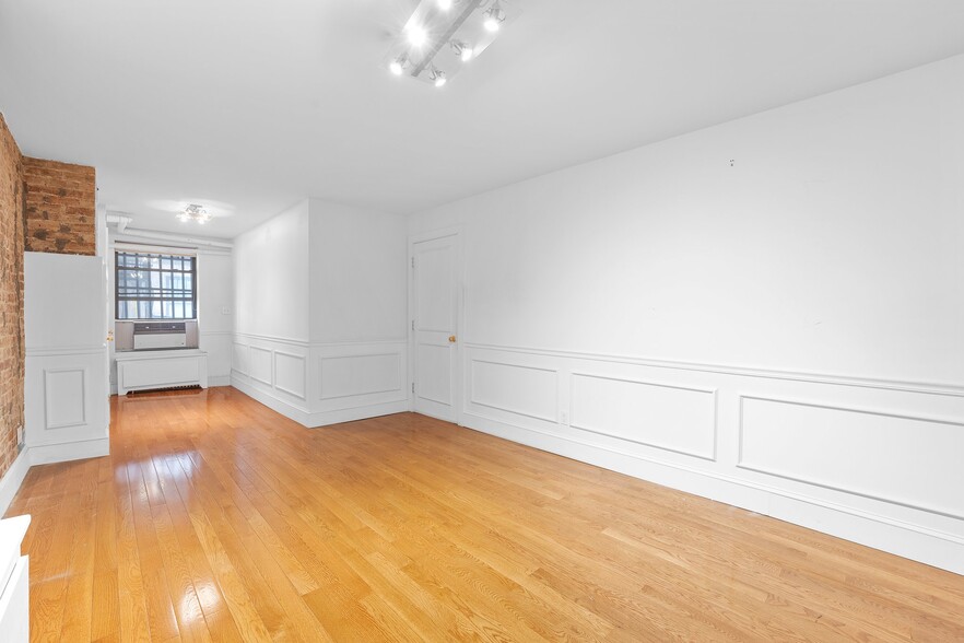 111 E 62nd St, New York, NY en alquiler - Foto del interior - Imagen 2 de 21