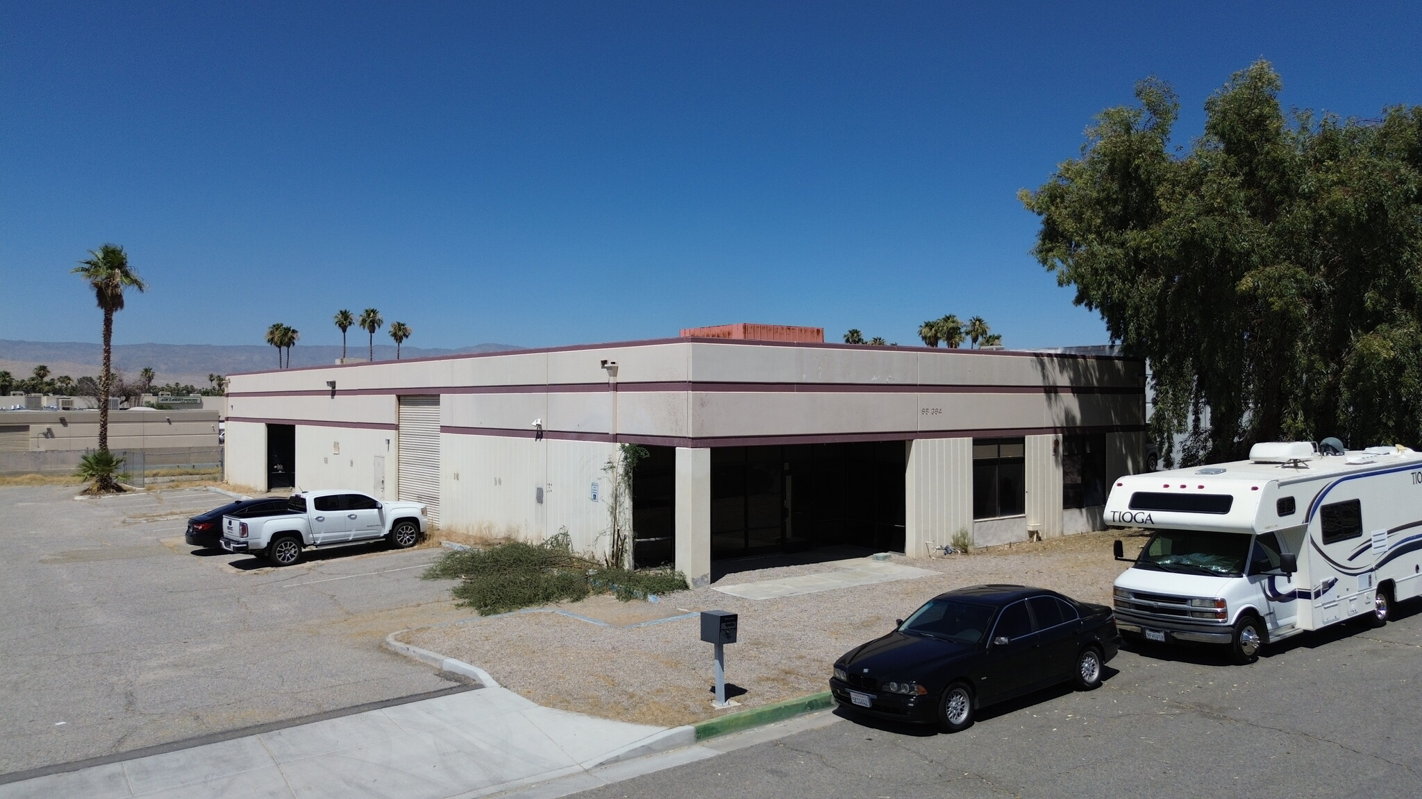 68364 Commercial Rd, Cathedral City, CA en venta Foto del edificio- Imagen 1 de 14