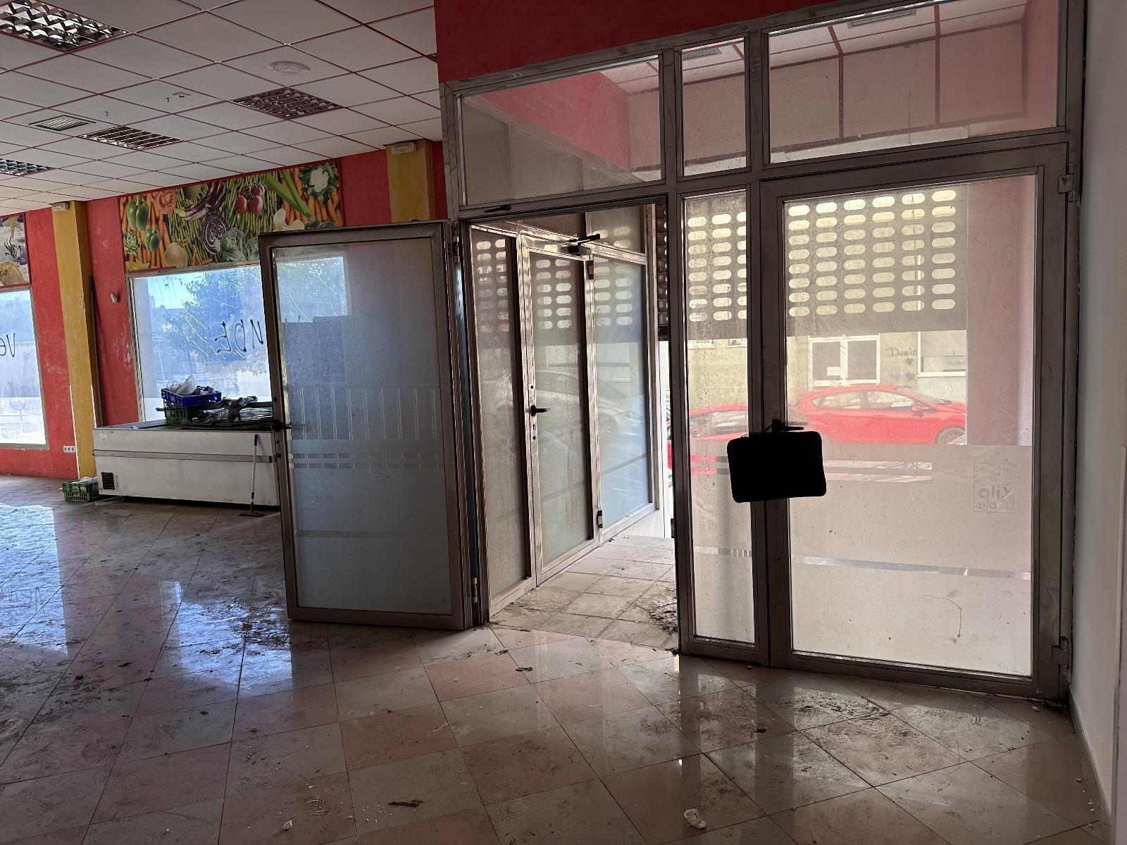 Local en Algeciras, Cádiz en venta Foto del edificio- Imagen 1 de 13