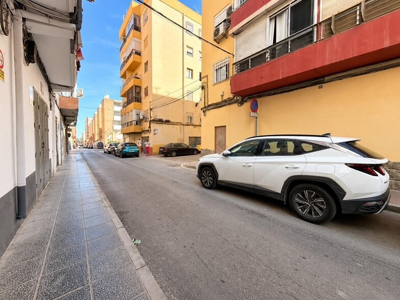 del Inglés, 58, Almería, Almería en venta - Foto del edificio - Imagen 3 de 8