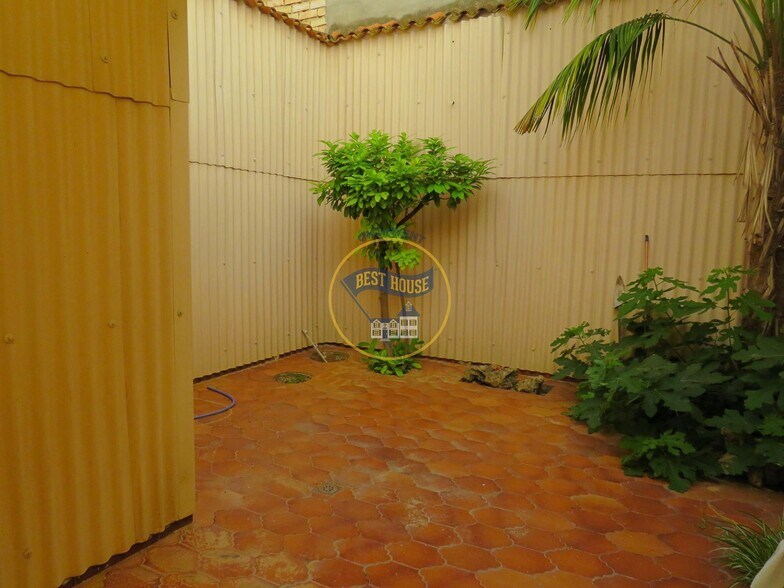 Local en València en venta - Foto del edificio - Imagen 1 de 6