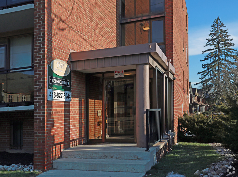 1741 Bayview Ave, Toronto, ON en venta - Foto del edificio - Imagen 3 de 4