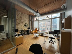 76-78 Richmond St E, Toronto, ON en alquiler Foto del interior- Imagen 1 de 8