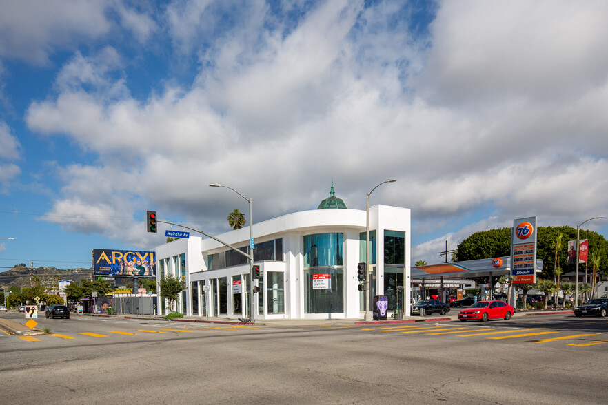 700 N Fairfax Ave, Los Angeles, CA en alquiler - Foto del edificio - Imagen 2 de 7