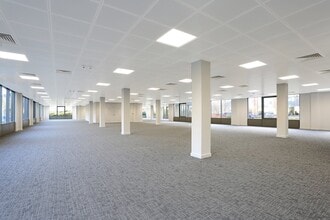 2 Waterside Dr, Reading en alquiler Foto del interior- Imagen 2 de 3