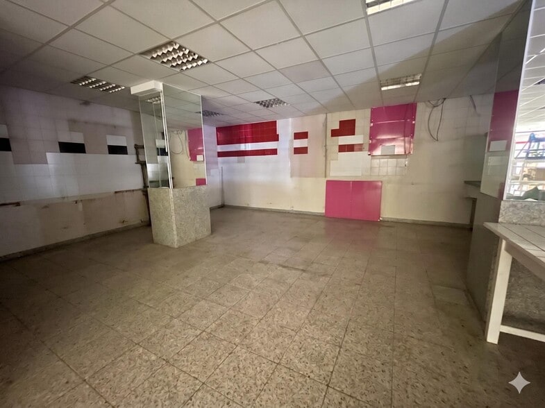Virgen de los Desamparado, 4, Dos Hermanas, Sevilla en venta - Foto del interior - Imagen 3 de 8