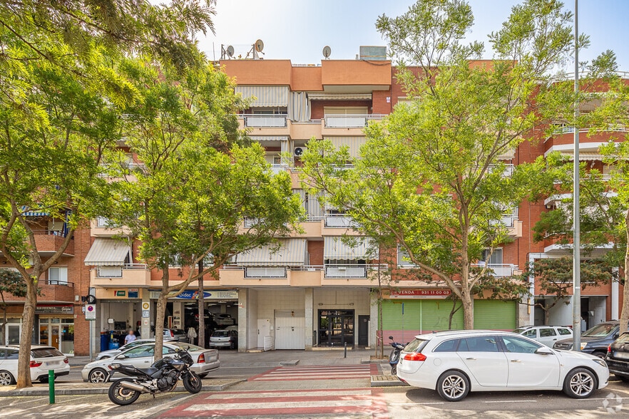 Edificio residencial en Viladecans, Barcelona en venta - Foto principal - Imagen 1 de 2