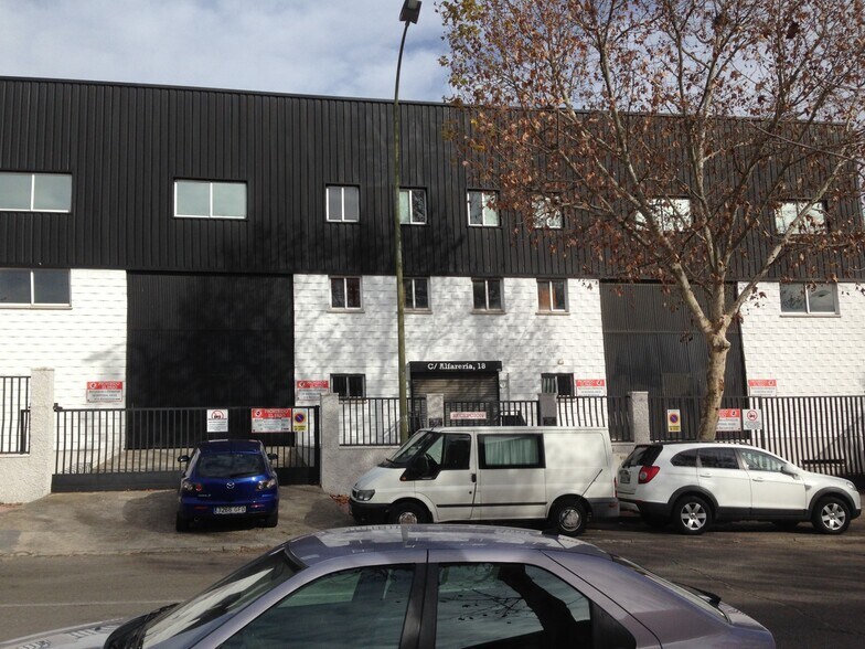 Calle Alfarería, Móstoles, Madrid en venta - Foto del edificio - Imagen 3 de 7