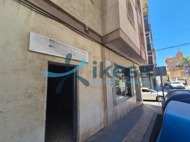 Local en Motril, Granada en venta - Foto del edificio - Imagen 2 de 15