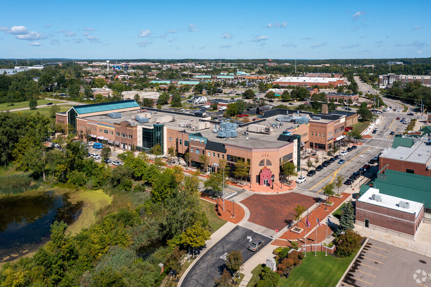 43155 Main St, Novi, MI en alquiler - Vista aérea - Imagen 2 de 6