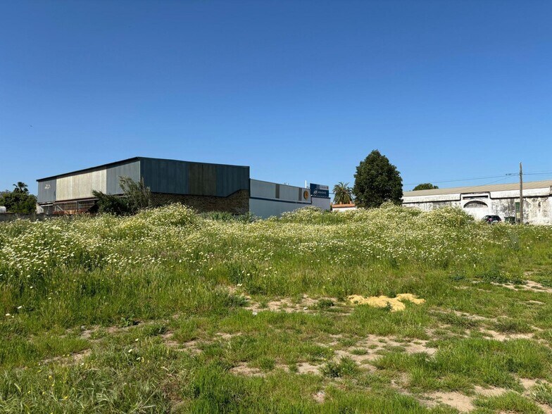 Avenida la Constitución, 86, Bollullos de la Mitación, Sevilla en venta - Foto del edificio - Imagen 2 de 10