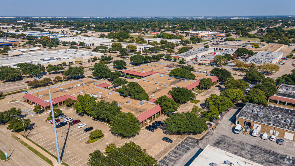 1202 E Arapaho Rd, Richardson, TX en alquiler - Foto del edificio - Imagen 2 de 7