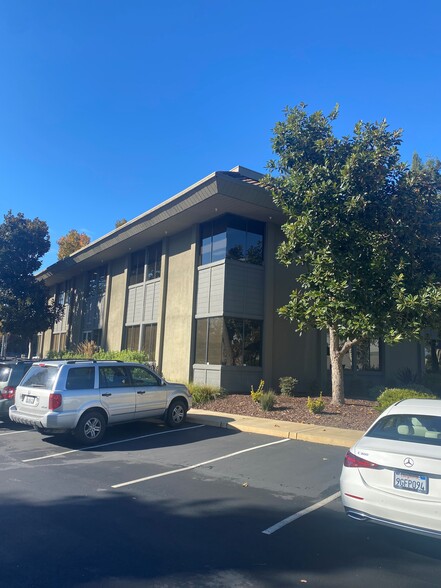 2674 N 1st St, San Jose, CA en alquiler - Foto del edificio - Imagen 2 de 6