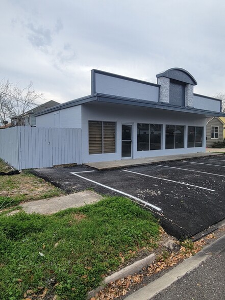 401 James Ave. Ave, Baytown, TX en venta - Foto del edificio - Imagen 2 de 9