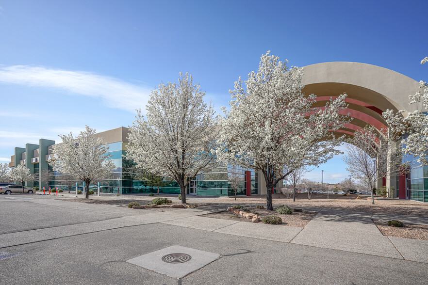 5411 Jefferson St NE, Albuquerque, NM en venta - Foto del edificio - Imagen 1 de 9