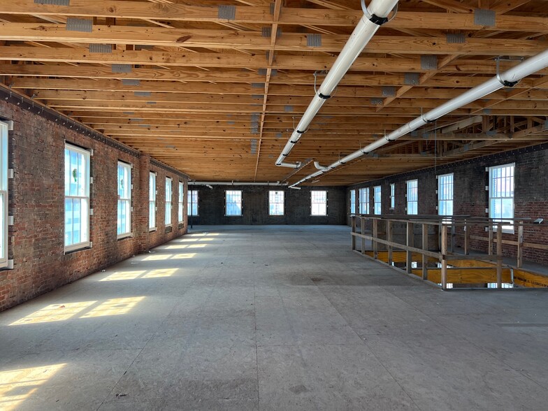 700 Cotton St, Shreveport, LA en alquiler - Foto del interior - Imagen 3 de 7