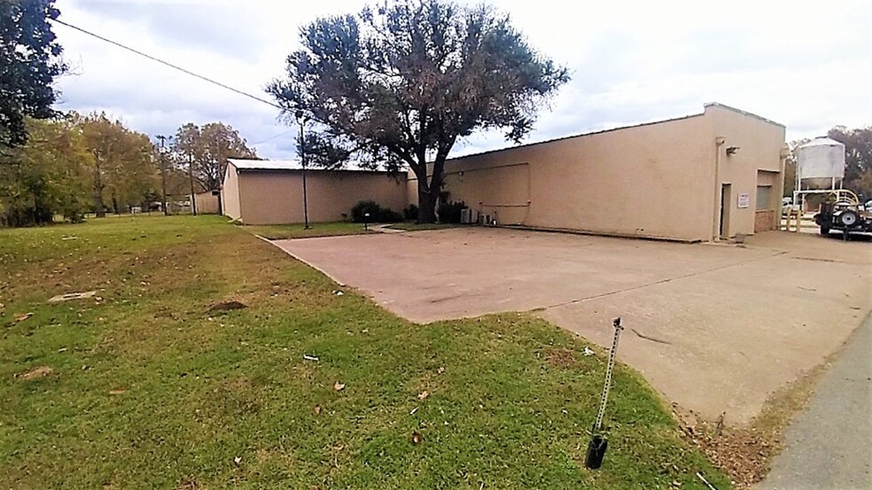 131 E Sears St, Denison, TX en alquiler - Foto principal - Imagen 1 de 11