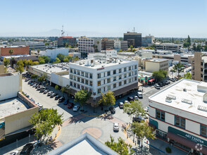 1527 19th St, Bakersfield, CA - VISTA AÉREA  vista de mapa - Image1