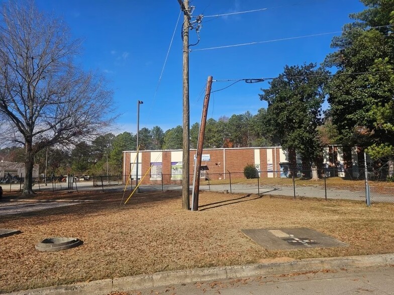 4445 Wendell Dr SW, Atlanta, GA en alquiler - Foto del edificio - Imagen 1 de 14