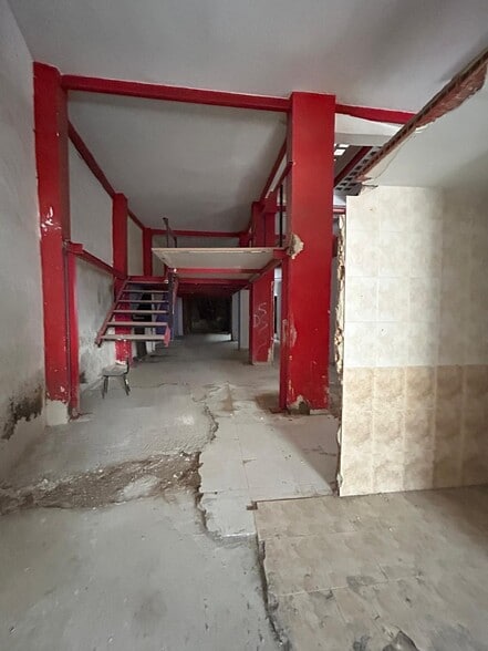 Local en Córdoba, Córdoba en alquiler - Foto del edificio - Imagen 3 de 15