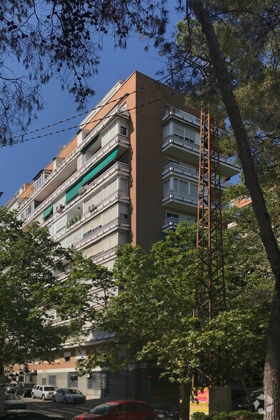 Calle Virgen del Lluc, 38, Madrid, Madrid en alquiler - Foto del edificio - Imagen 2 de 2