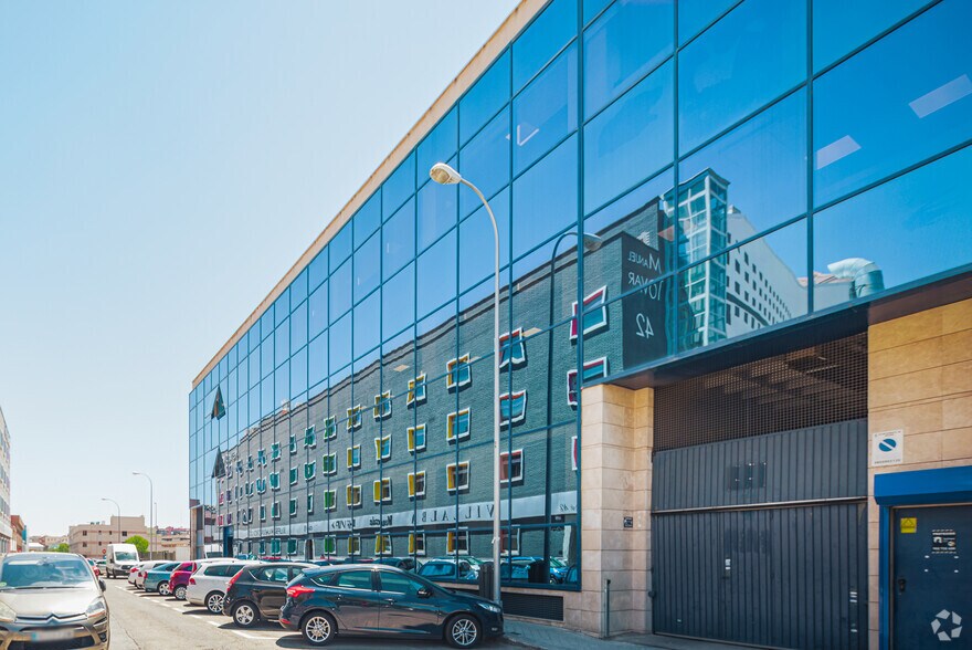 Calle de Manuel Tovar, 49, Madrid, Madrid en alquiler - Foto del edificio - Imagen 2 de 24