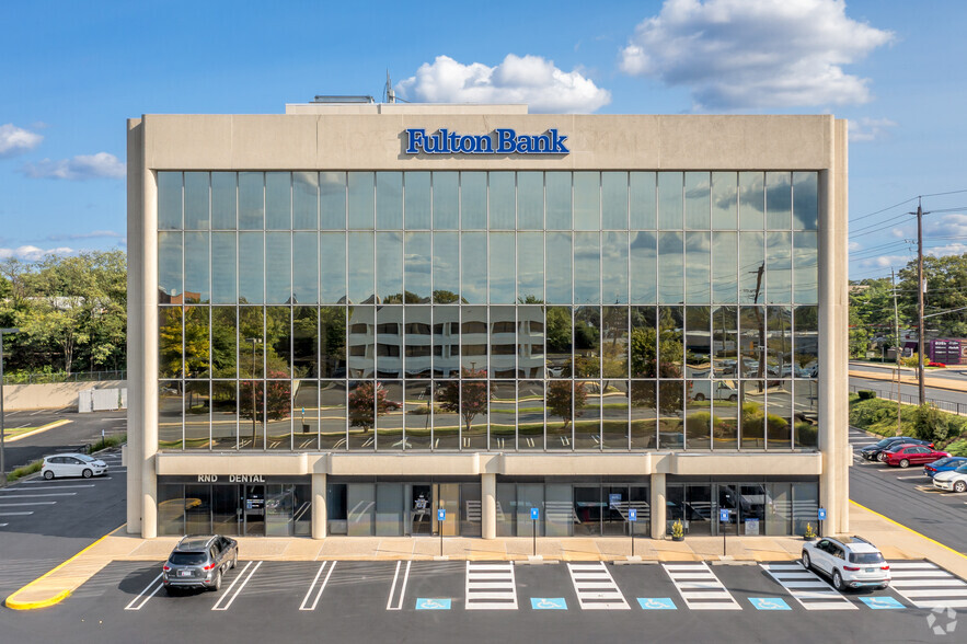 481 N Frederick Ave, Gaithersburg, MD en alquiler - Foto del edificio - Imagen 2 de 6