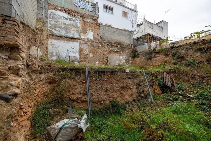 Calle Alta de Cartuja, 8, Granada, Granada en venta - Foto del edificio - Imagen 3 de 25