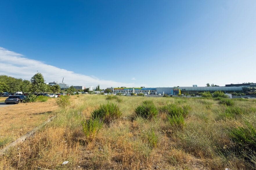 Terreno en Getafe, Madrid en venta - Foto del edificio - Imagen 3 de 6