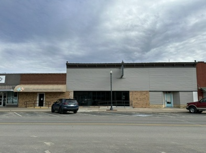 108-114 S Main St, Hillsboro, KS en venta - Foto del edificio - Imagen 1 de 3