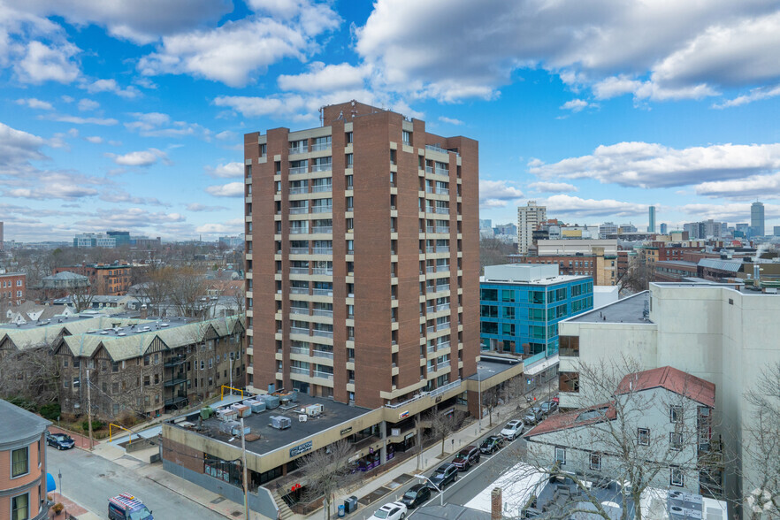 1105 Massachusetts Ave, Cambridge, MA en alquiler - Foto del edificio - Imagen 2 de 3