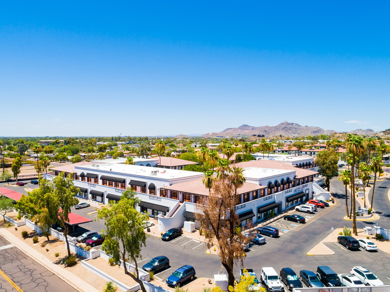 7600 N 15th St, Phoenix, AZ en alquiler - Foto del edificio - Imagen 2 de 10