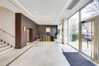 Más detalles de 35 Avenue Franklin D. Roosevelt, Paris - Oficina en alquiler